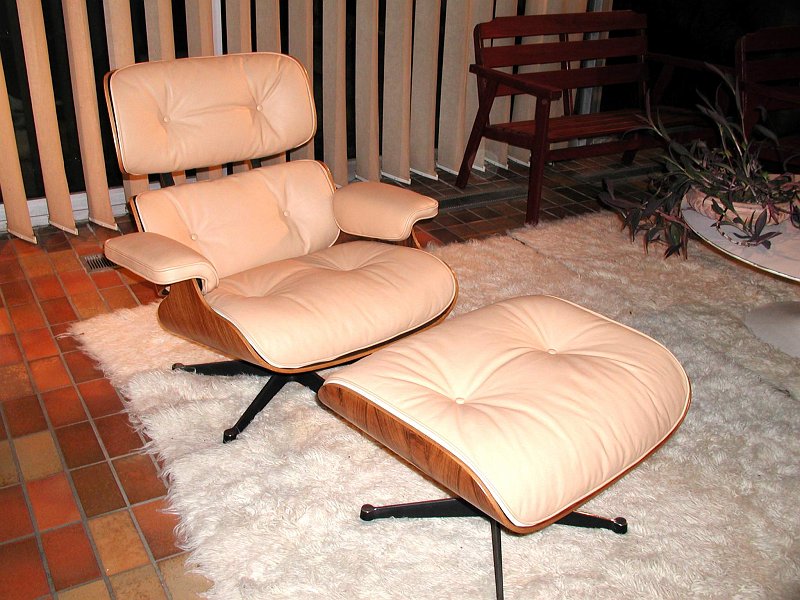 059 LOUNGE CHAIR  RAY ET CHARLES EAMES (2).JPG